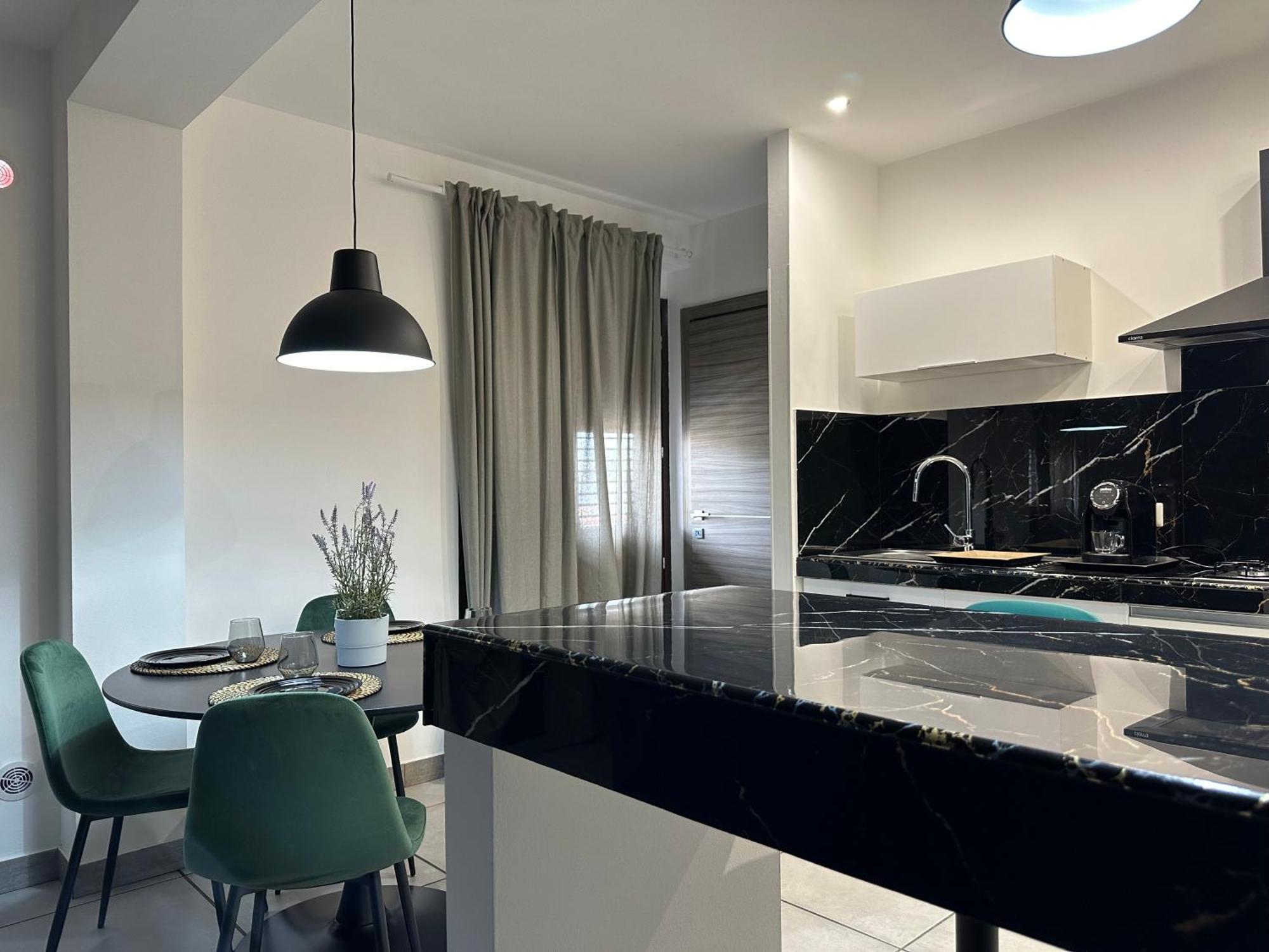 Amour Ici Boutique Apartments In Centro Mascalucia Exterior photo